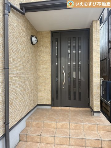 熊谷市上之　中古戸建のエントランス
