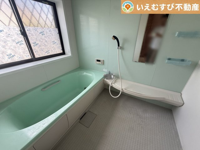 熊谷市上之　中古戸建の浴室|明るく落ち着いた空間
優しい色合いでくつろぎの浴室。ゆっくり過ごしながら疲れを取りましょう♪