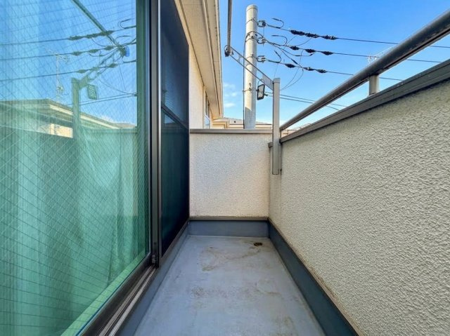 宮前区神木本町　中古戸建のバルコニー|風通しの良さが魅力で、快適な住環境を支えます。
