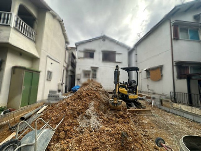 【前面道路含む現地写真】 | 土塔町　新築一戸建 | 全室収納有！収納場所に困らず綺麗な室内を保てそうですね！家族の思い出も大切にしまっておけますね！