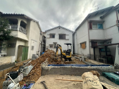【外観】 | 土塔町　新築一戸建 | ＬＤＫ約１４帖！３面採光の採光良好なリビングは、ご家族の憩いの空間。居心地の良い快適な安らぎの場所にもなりそうです。