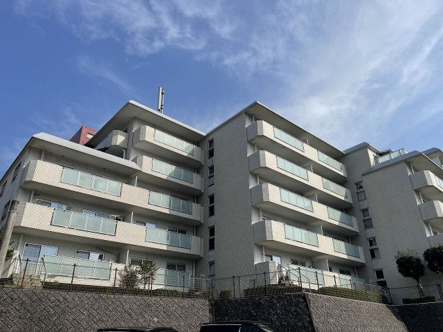 イトーピア平和マンションの外観