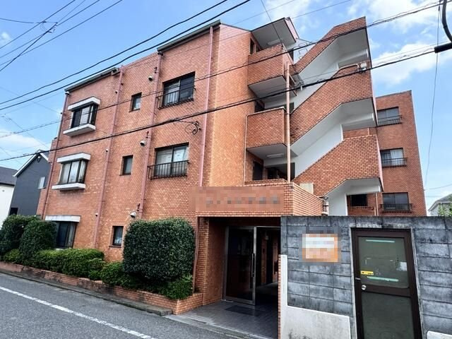サンライフ河辺のエントランス