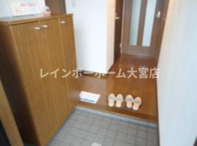 エクセレンス戸田公園の玄関
