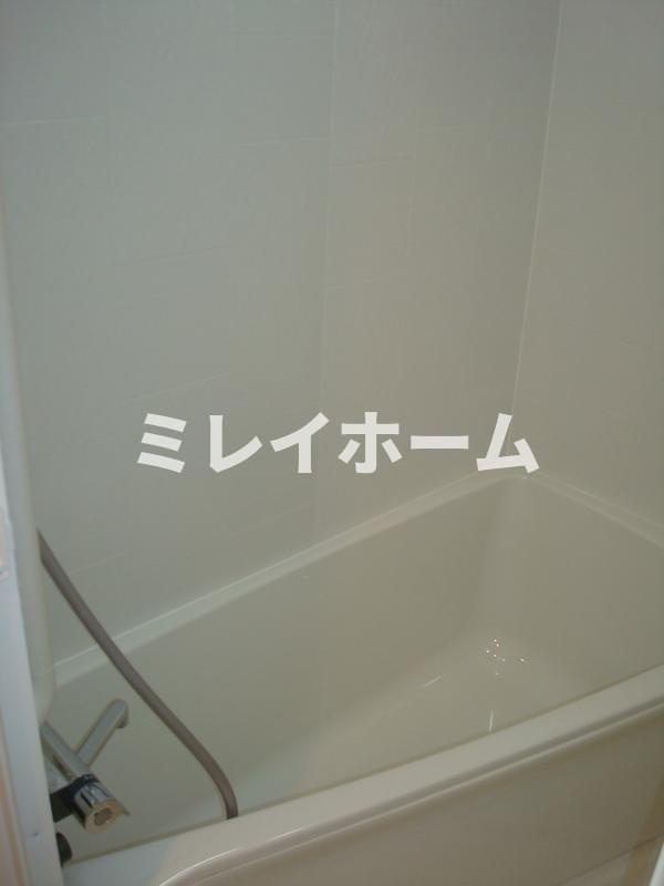 アジールコート武蔵新田の浴室