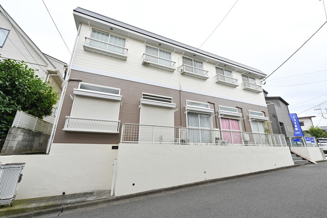 藤沢市弥勒寺１丁目のアパート