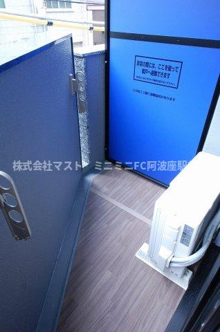 サムティ阿波座ベルシアのバルコニー