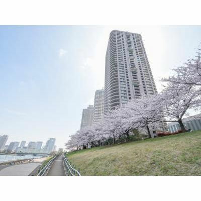リバーシティ２１イーストタワーズⅡの外観