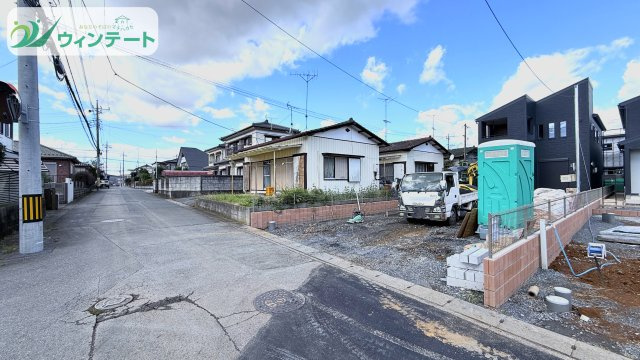 石岡市旭台1期　新築戸建　1号棟　の前面道路含む現地写真|建築の進捗に応じて見学も可能です。現地で暮らしのイメージを膨らませてください。