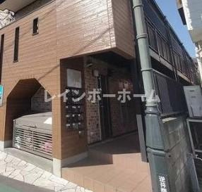 シャインブルーのエントランス|毎日通るエントランスはこのようになっています