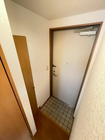 アップルハイツ上田辺の玄関
