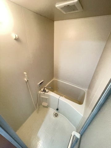 アップルハイツ上田辺の浴室