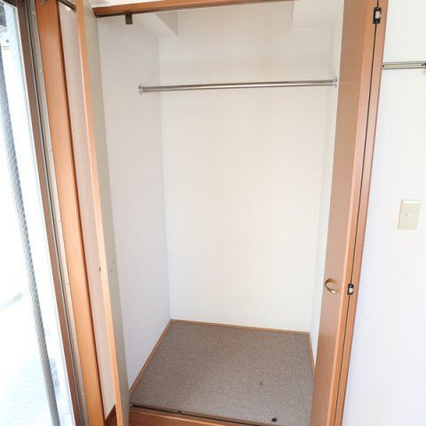 原庭プレイスの収納