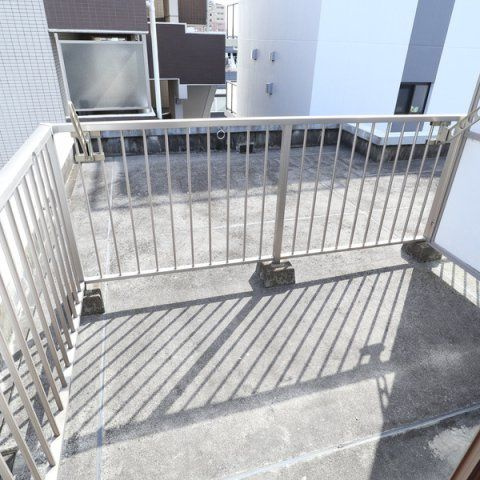 原庭プレイスのバルコニー