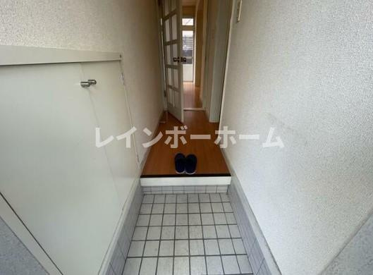 ステップ二ツ木の玄関