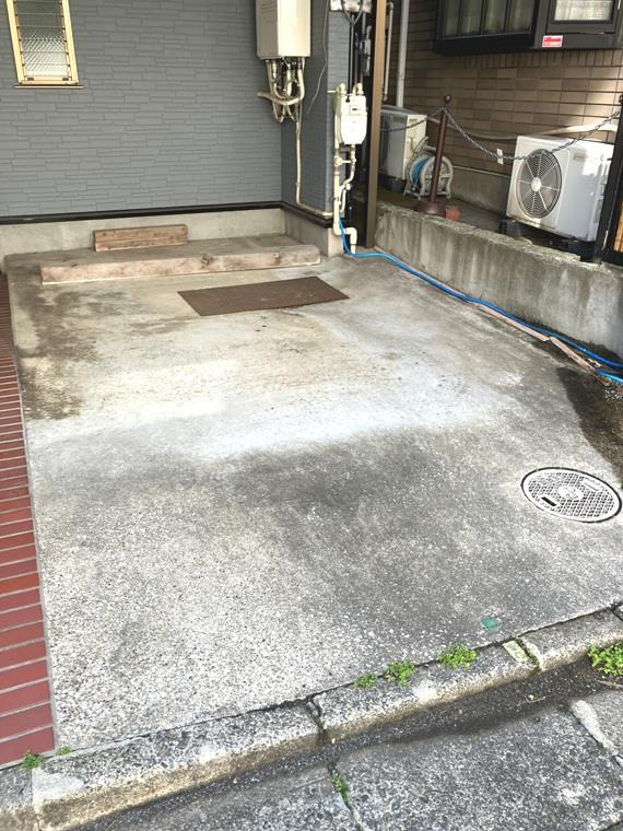 上目黒戸建の駐車場
