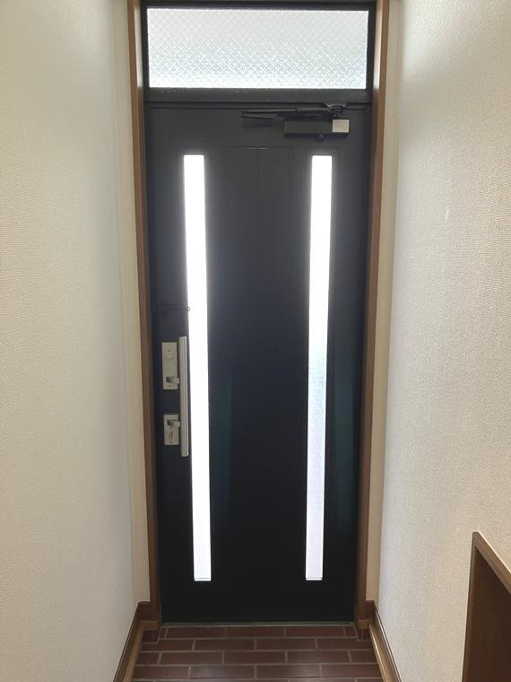 上目黒戸建の玄関