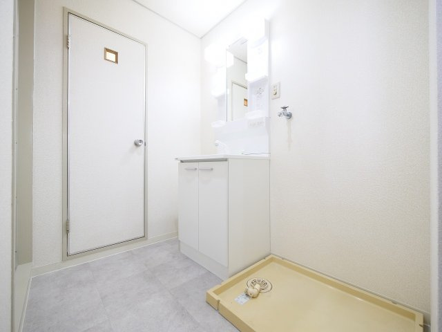 セジュール神田の独立洗面台