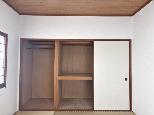 神戸市須磨区北落合6丁目戸建の収納