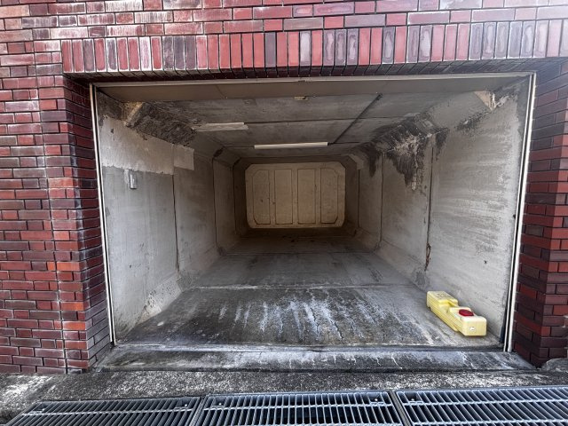 神戸市須磨区北落合6丁目戸建の駐車場