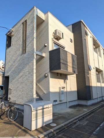 ハーモニーテラス並木の外観