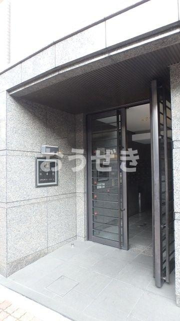 ルーブル高円寺伍番館のエントランス