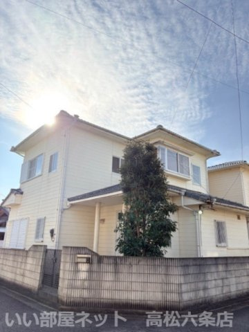 十川西町９３４番地　戸建住宅