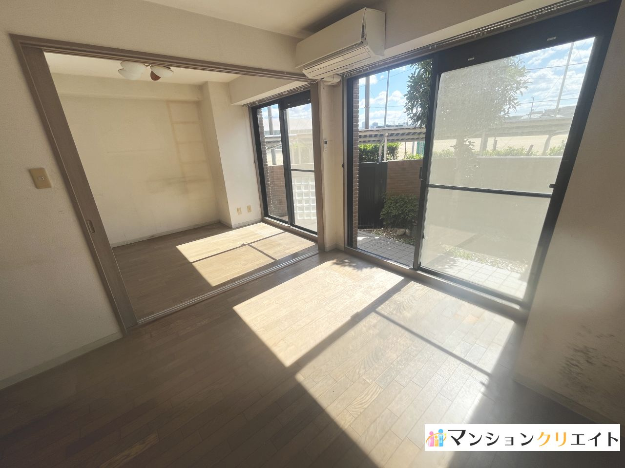 信開ベルシー日光の居間・リビング|LDKから見たリビング横の4.5帖