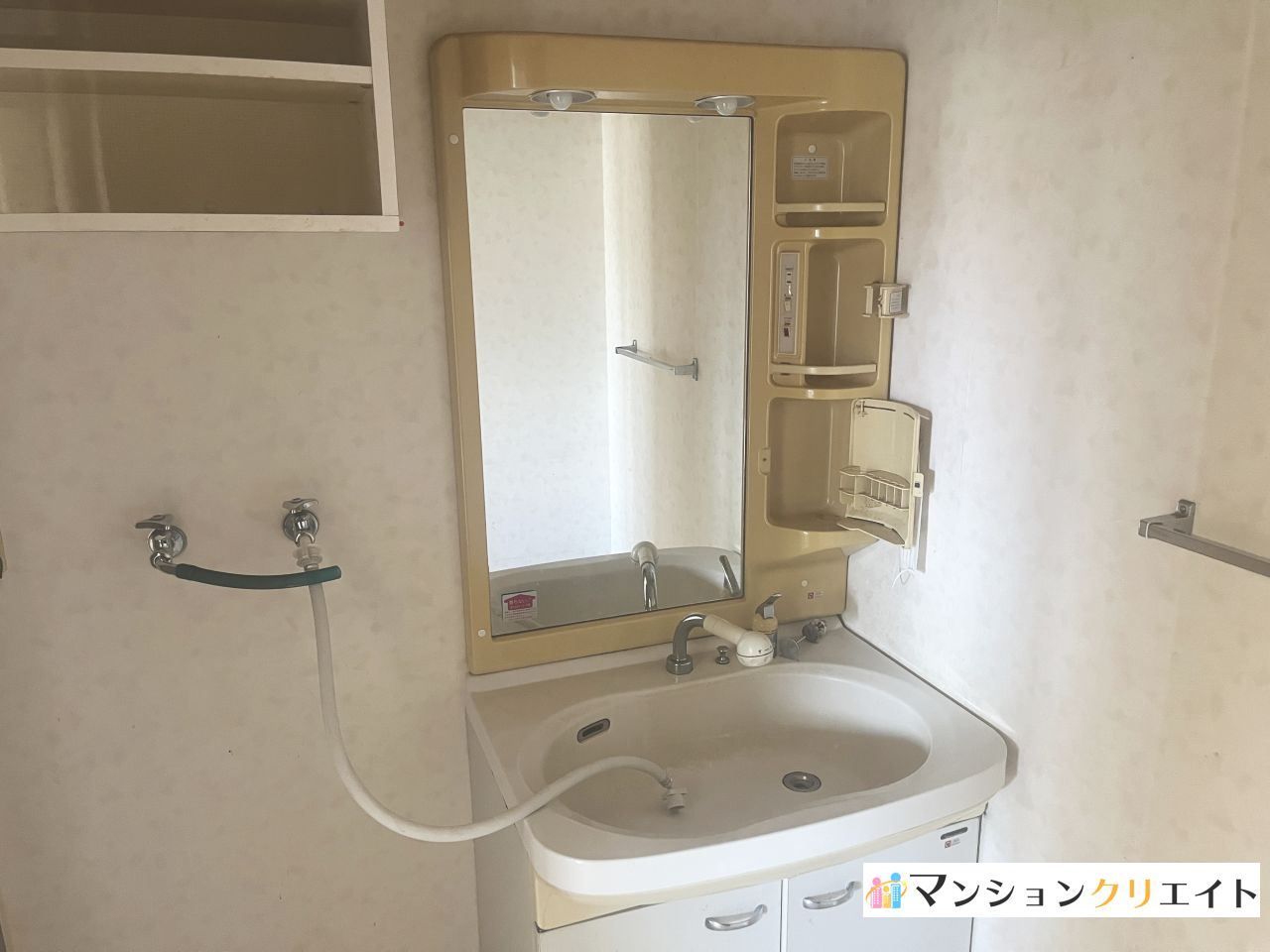 信開ベルシー日光の独立洗面台|システム洗面台
