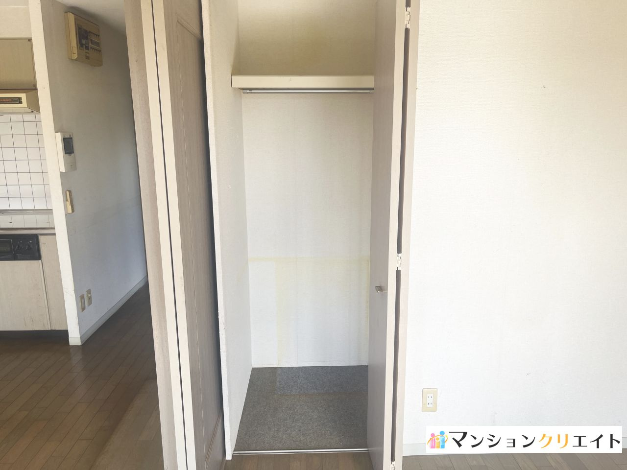 信開ベルシー日光の収納|洋室4.5帖のクローゼット