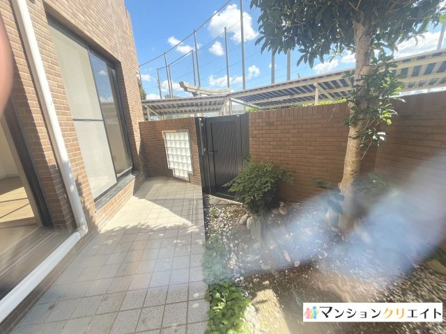 信開ベルシー日光の庭|南向きの明るい庭です