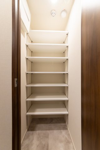 プラウドフラット西日暮里の収納