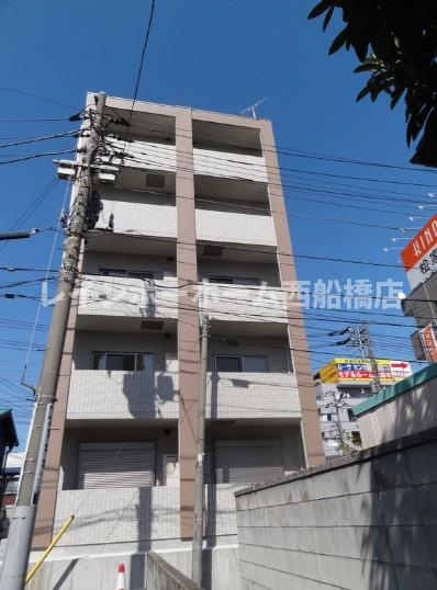 Aera市川のエントランス