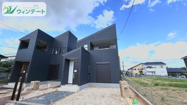 石岡市旭台1期　新築戸建　2号棟　の外観|完成外観をお届けします。日々の帰宅が楽しみになる、あたたかみのあるデザインです。