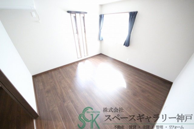 荒戎町戸建の寝室
