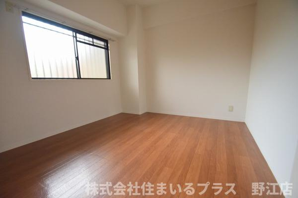 センチュリー壱番館の洋室