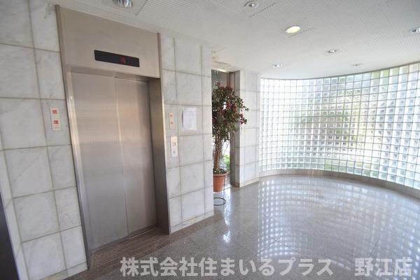 センチュリー壱番館のロビー
