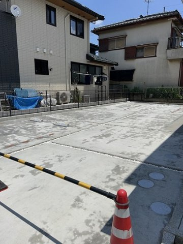 フォルトゥーナ馬橋の駐車場