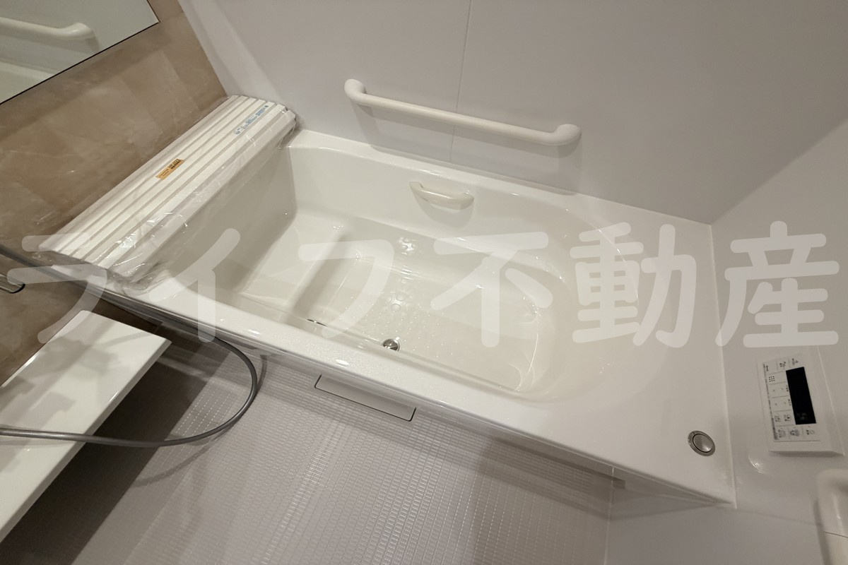 ウエスタンハイツ18の浴室|落ち着いた空間のお風呂です