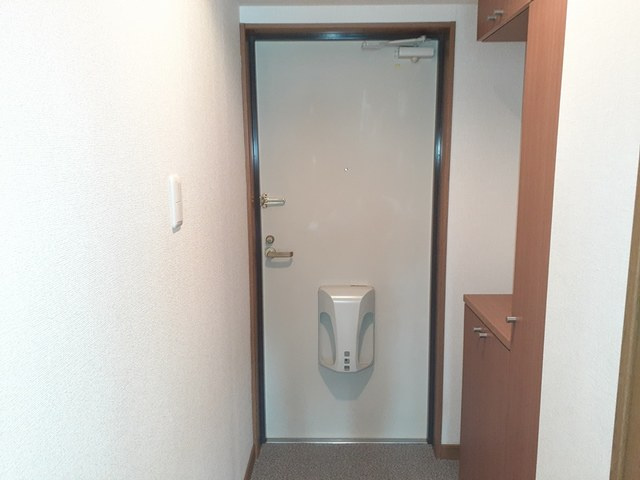 リバーサイドさくらⅠの玄関