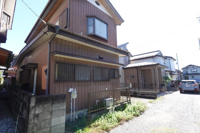 川越市山田184　売地の前面道路含む現地写真