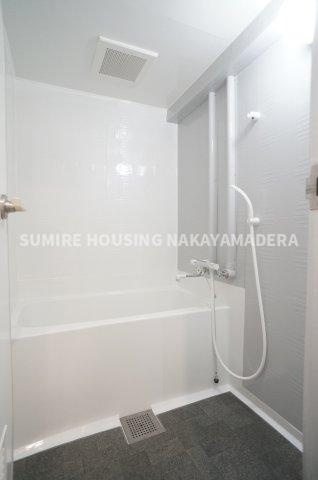 ソリッソ宝塚の浴室|参考、同建物・同間取りの号室