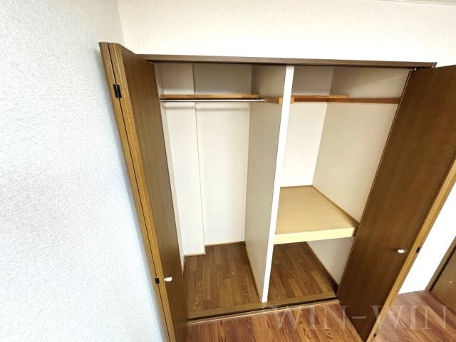グリーンハイム本郷の収納|イメージ（同建物内別部屋の写真です）