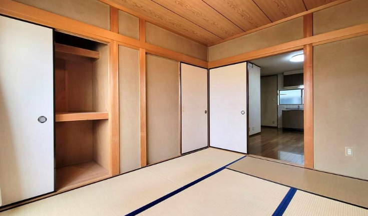 深田町　中古一戸建ての和室|和室6.0帖
■物件内覧・資金計画相談・住宅ローン相談、リフォーム相談、お問合せ受付中■
※当日・翌日のご内覧、ご相談はお電話でのお問合せがスムーズです！