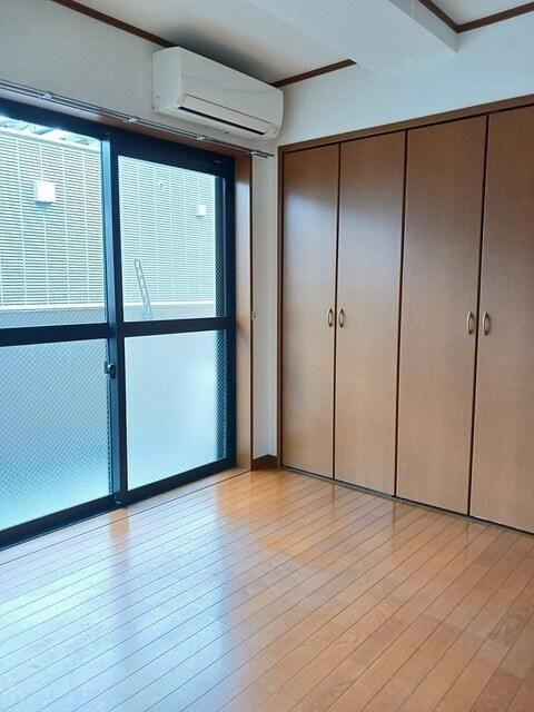 エムワイシーパレス元住吉の寝室