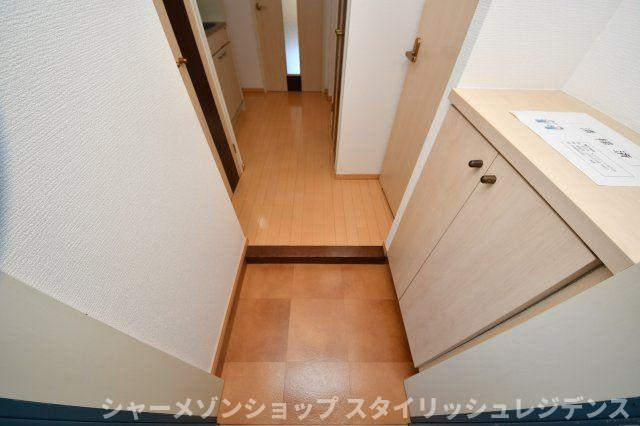 ラフィナーレアースコート魚町の玄関