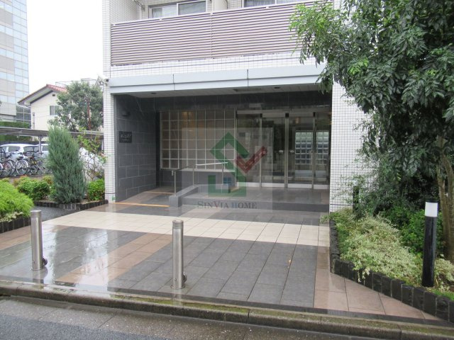 ラソレイユのエントランス