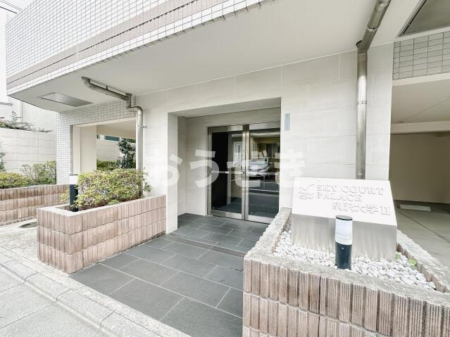 スカイコートパレス駒沢大学Ⅱのエントランス