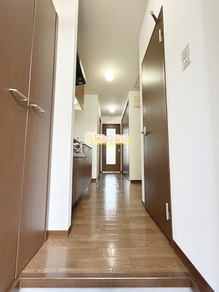 リリ参番館の玄関