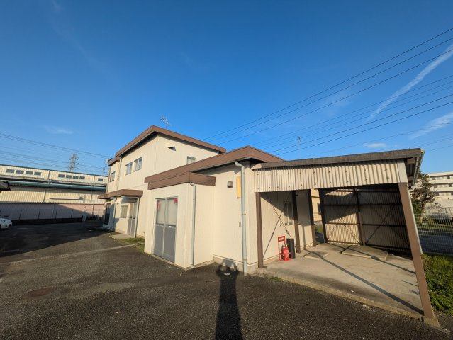 秦野市曽屋倉庫・事務所の外観